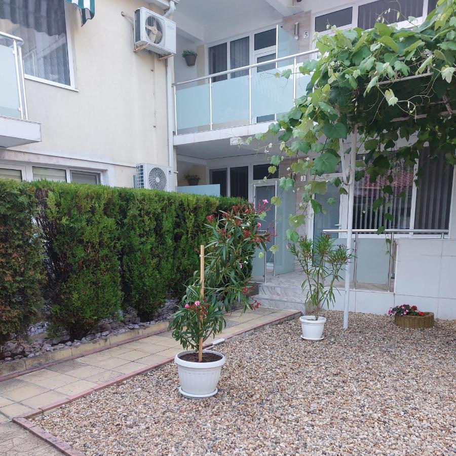 Guest House Desi - Къща За Гости Деси Balchik Exterior foto