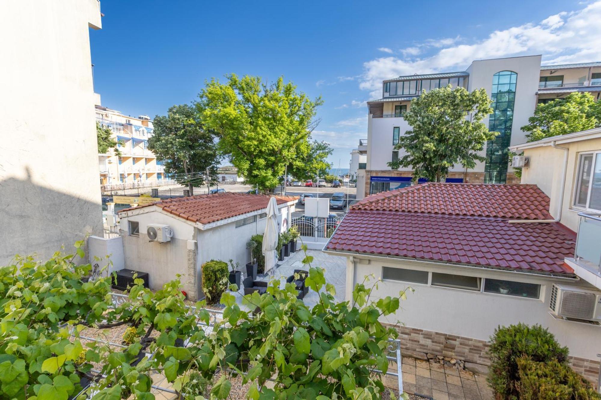 Guest House Desi - Къща За Гости Деси Balchik Exterior foto